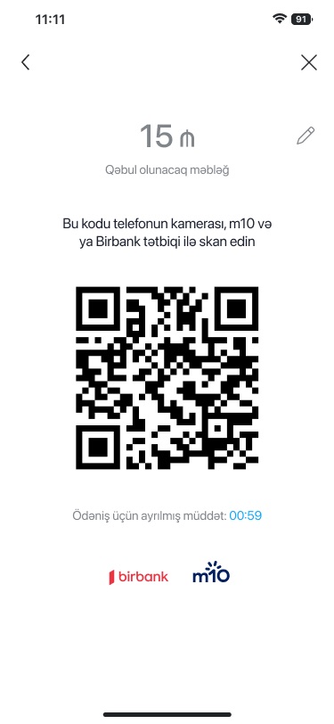 QR screen showing 15 manats to receive, an instruction to scan with the phone camera, m10 or Birbank, a large QR code, a countdown and the Birbank and m10 logos